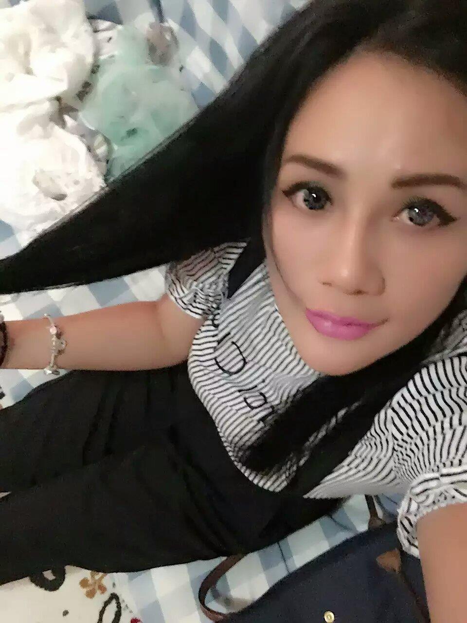 验证上梅林地铁站/海康大厦/高知兼职F奶中泰混血女神 第2张