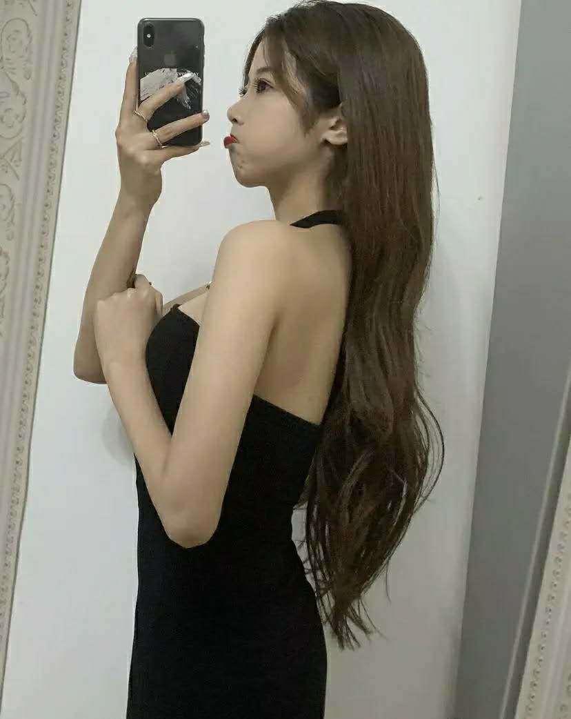 2020年7月22小爆乳长腿辣妹的VIVI 第1张