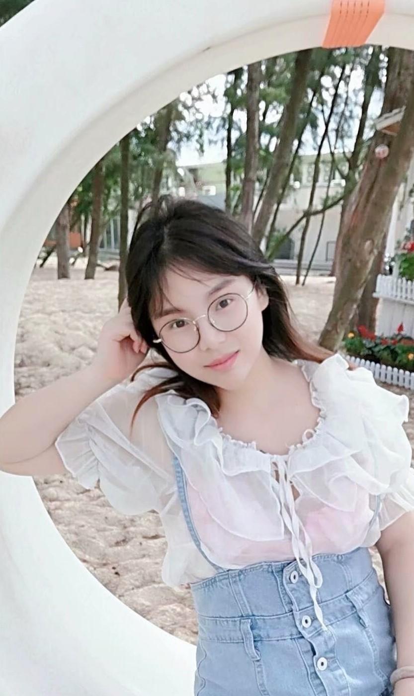 兼职的小姐姐 第3张