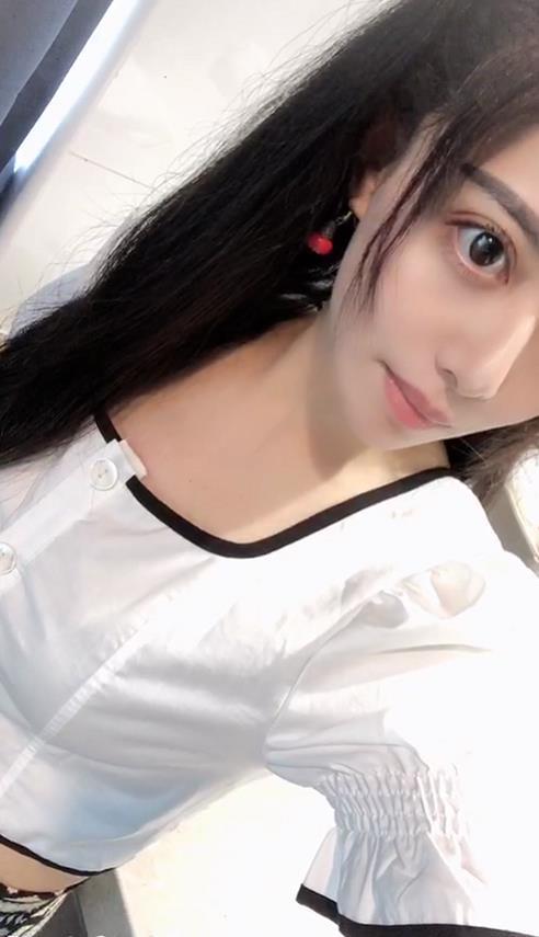 龙华小鸟依人型的妹子 第1张