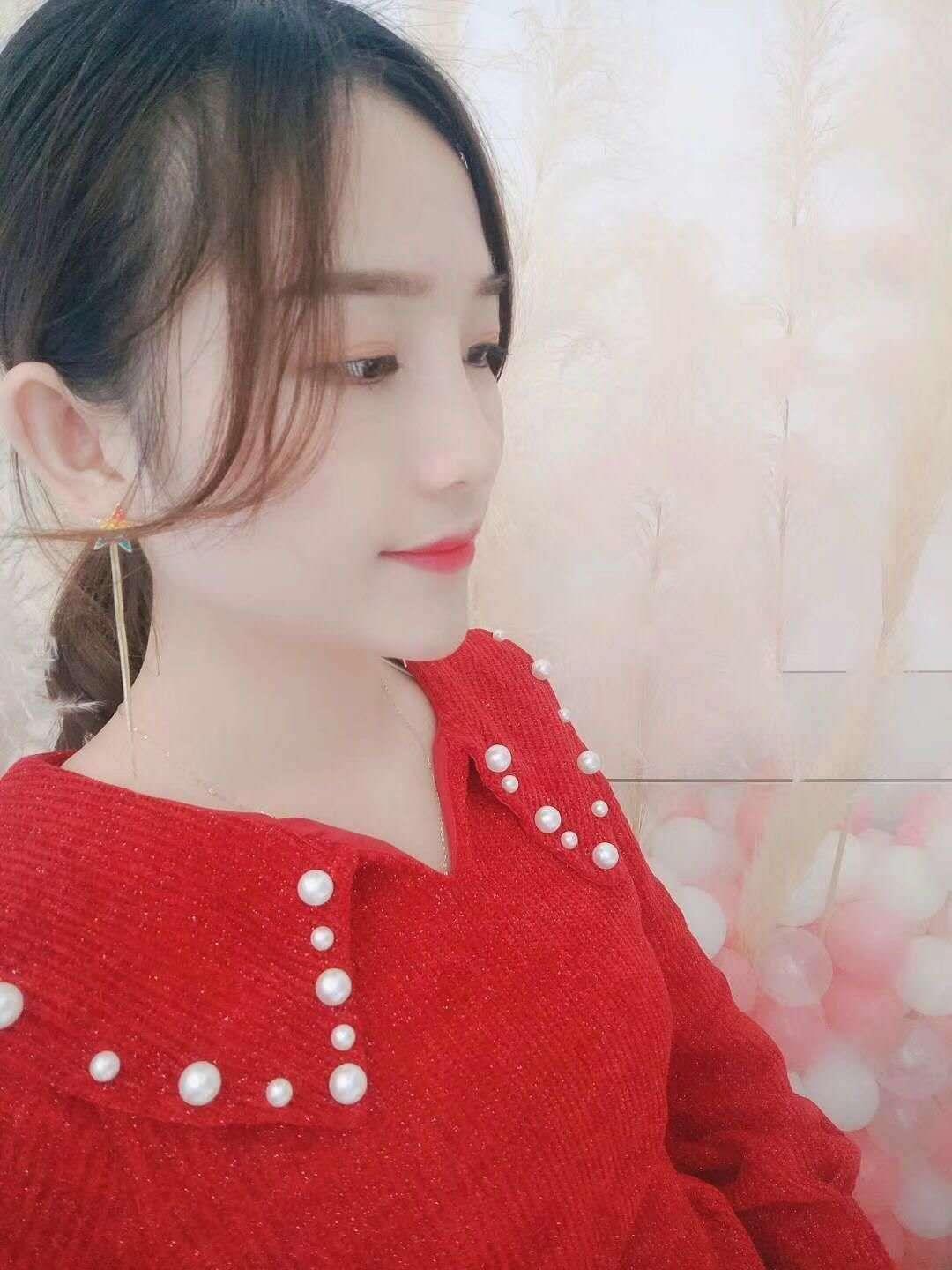 气质莎莎跟女朋友似的不催人 第2张