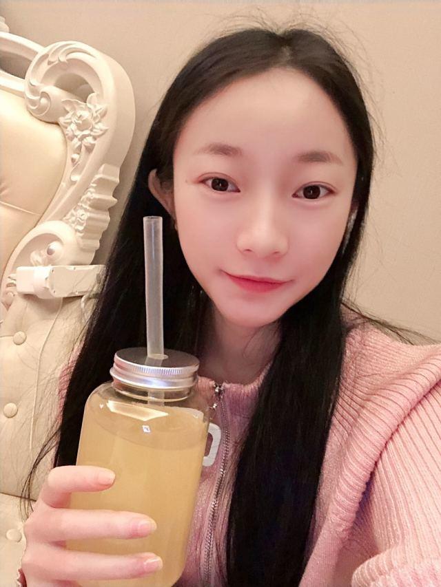 中大银泰馨儿年轻嫩三点粉 第1张