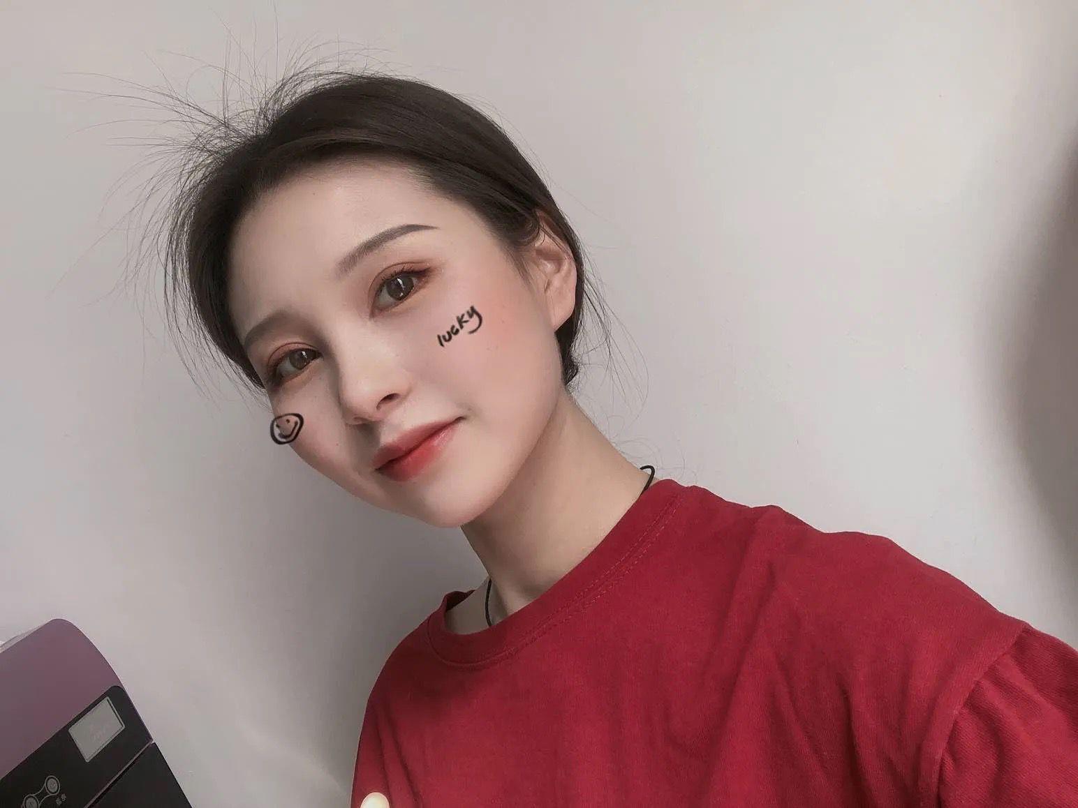 超颜值西湖纵情技术一流妹子,可萌可骚物超所值 第3张