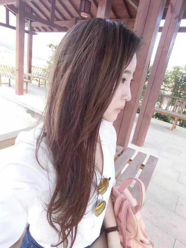 微信兼职女，身材太霸道 第3张