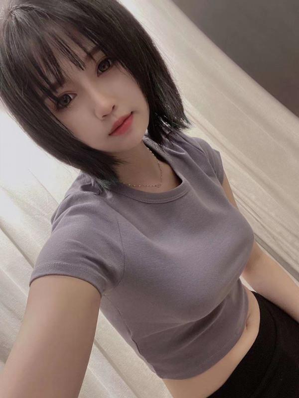 服务很热情的妹子 第1张
