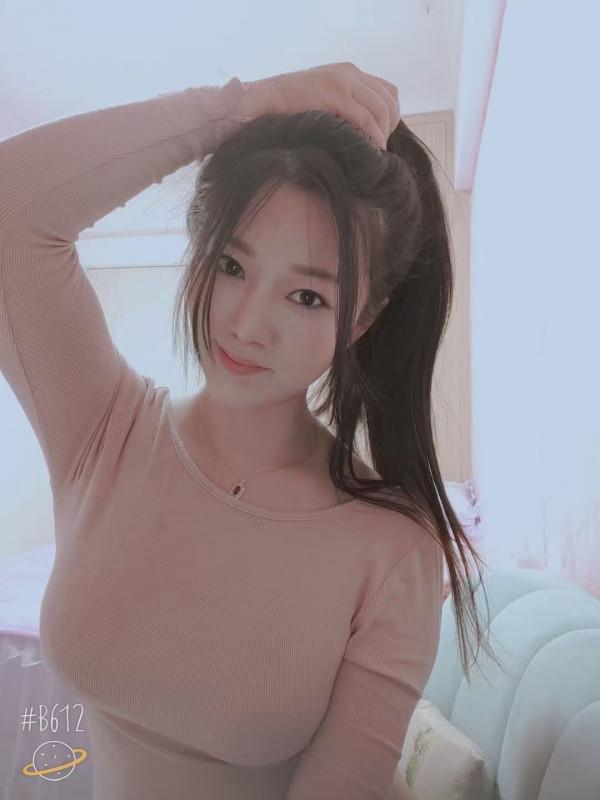 深圳龙胜御姐 第2张