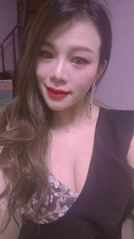 火车站附近熟女 第1张