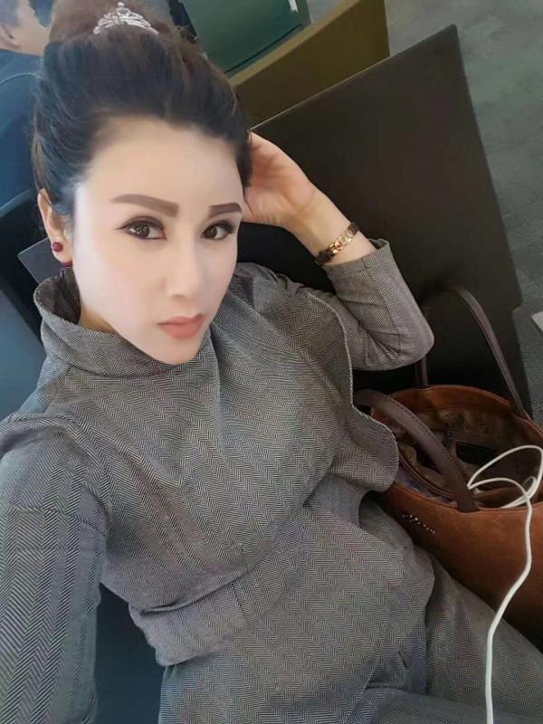 活好气质佳的少妇 第2张