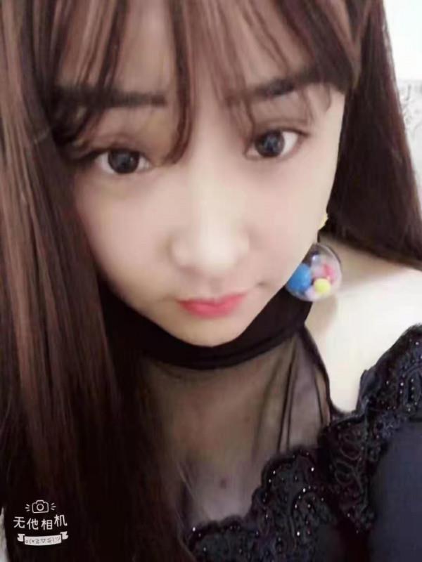 西安北门肉肉大胸女孩 第2张