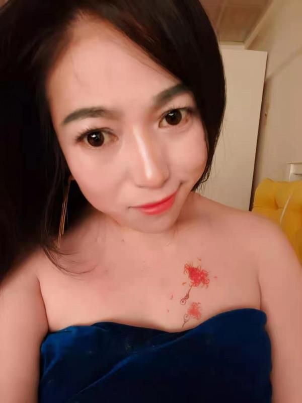 紧致韵味熟女 第2张