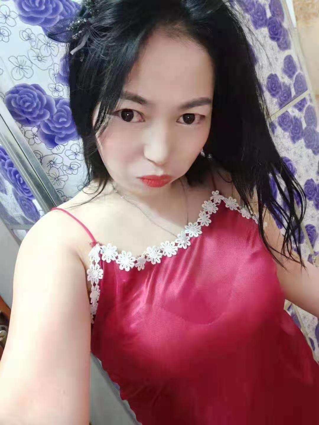 性感风骚熟妇 第2张