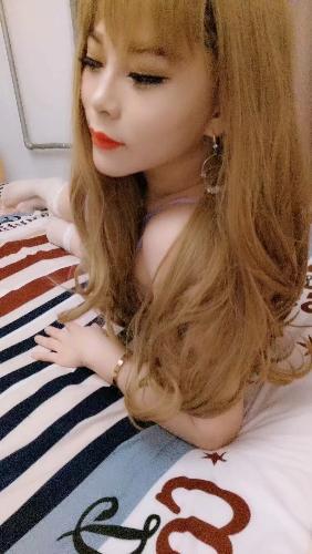 莎莎和朵儿角色扮演双飞 第2张