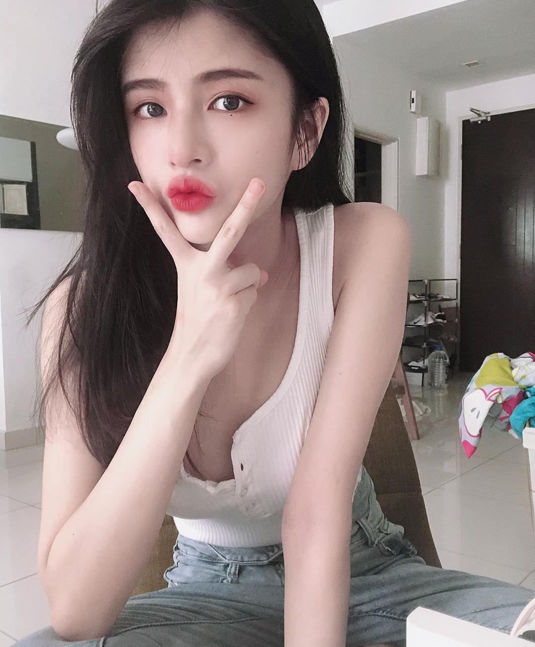 出差找的身材好白净妹子 第1张
