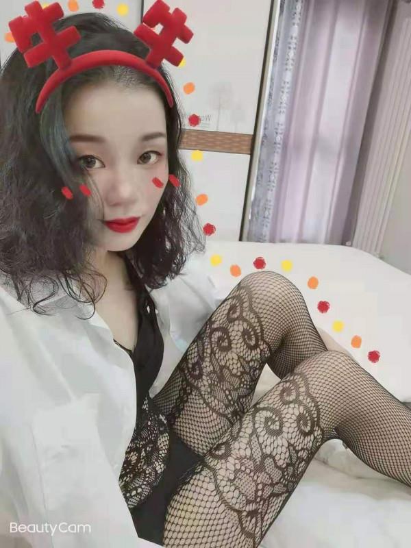 西区小骚女 第1张