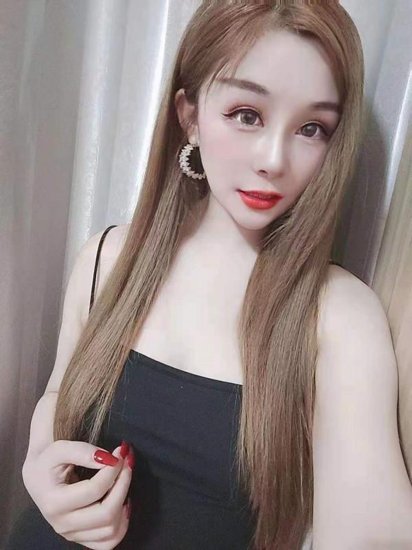 济宁万佳北门的22岁本地少女 第1张