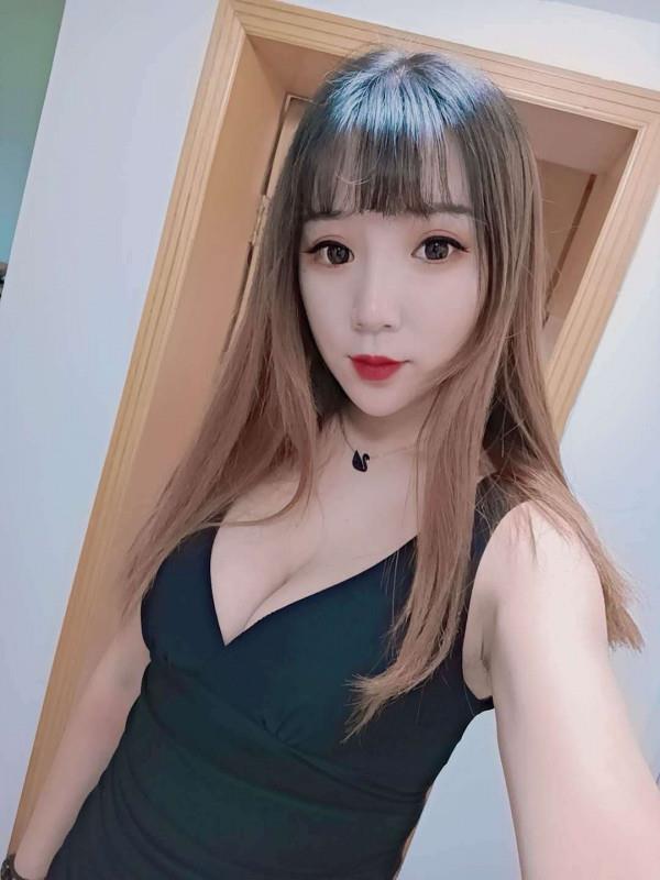 南京大胸妹 第1张