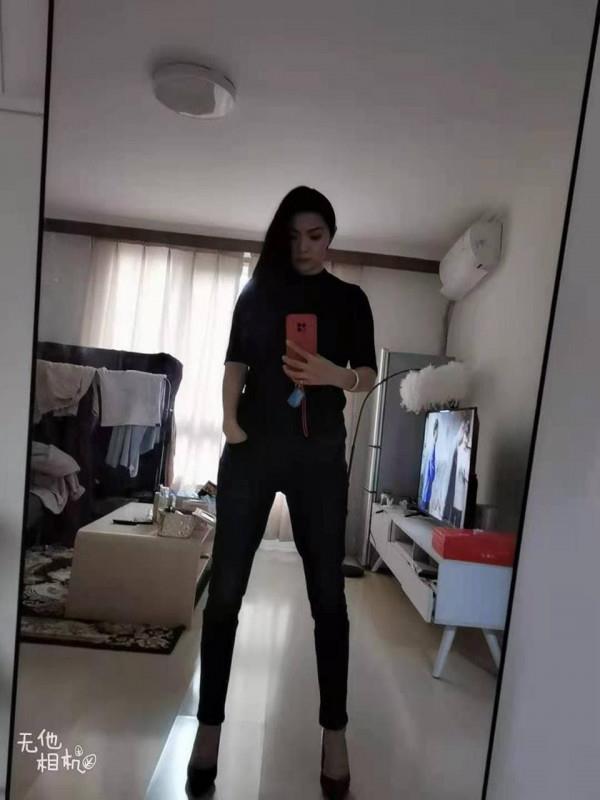 二刷高挑身材的姐姐 第3张
