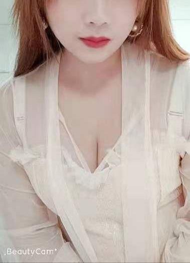 风骚大奶熟女 第1张