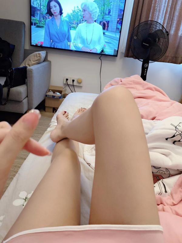 新街口高挑妹子 第2张