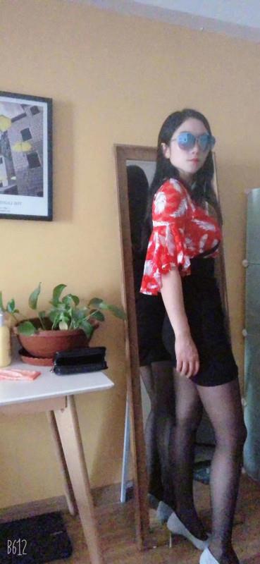 木樨园再次体验丝袜美腿佳佳 第2张