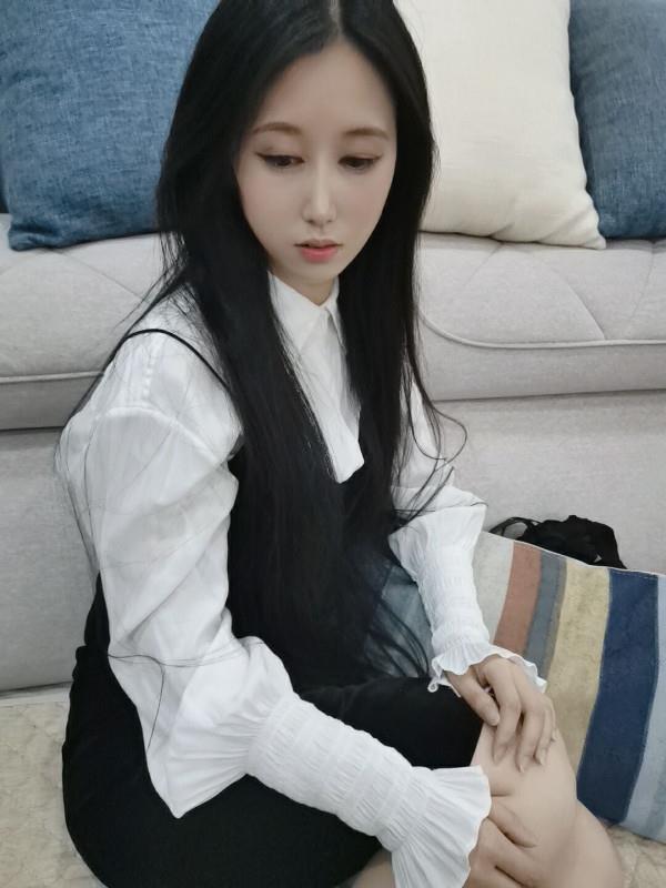 95年的妞儿是个荡货 第2张