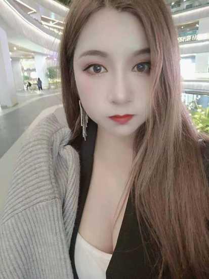 晓晓丰乳肥臀肉弹战车!操起来最爽的 第4张