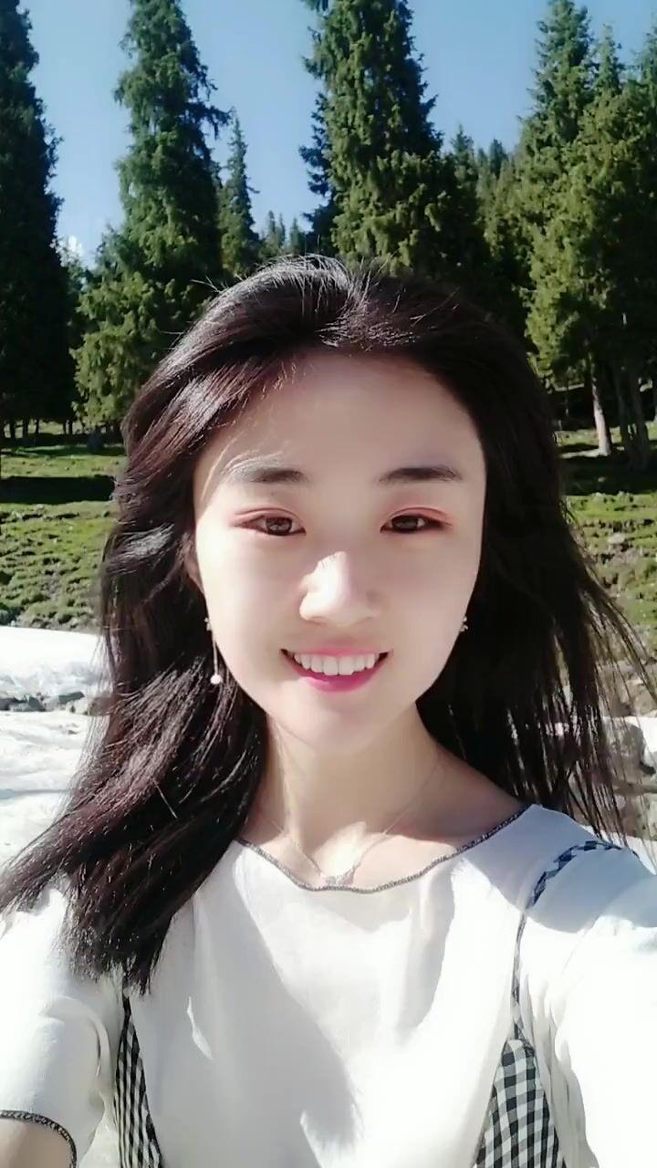 小巧玲珑的轩儿 第2张