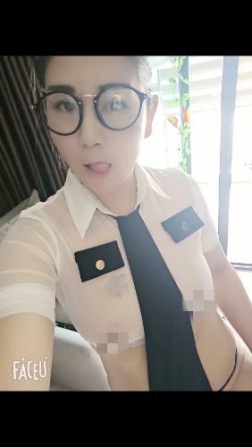 不错的娃娃美女 第1张