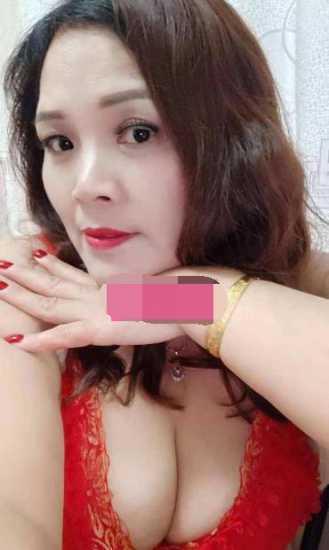 杨浦丰满大奶熟女 第1张
