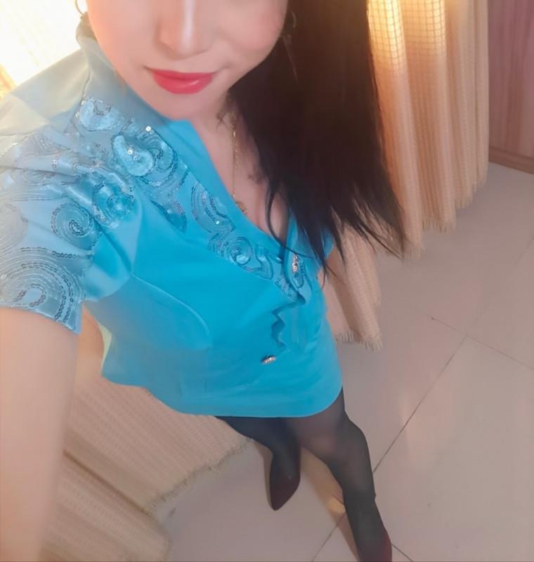 泄火骚逼少妇 第3张