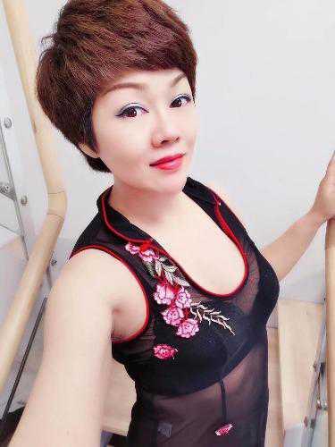 杭州老凤楼熟女(丝袜肥臀) 第1张