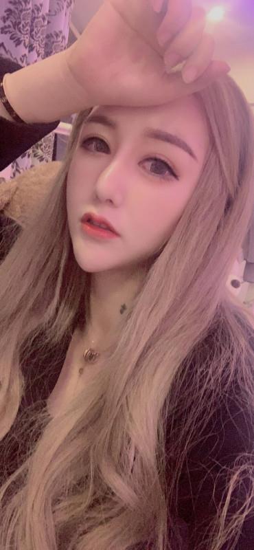 缤购性价比的妹纸 第1张