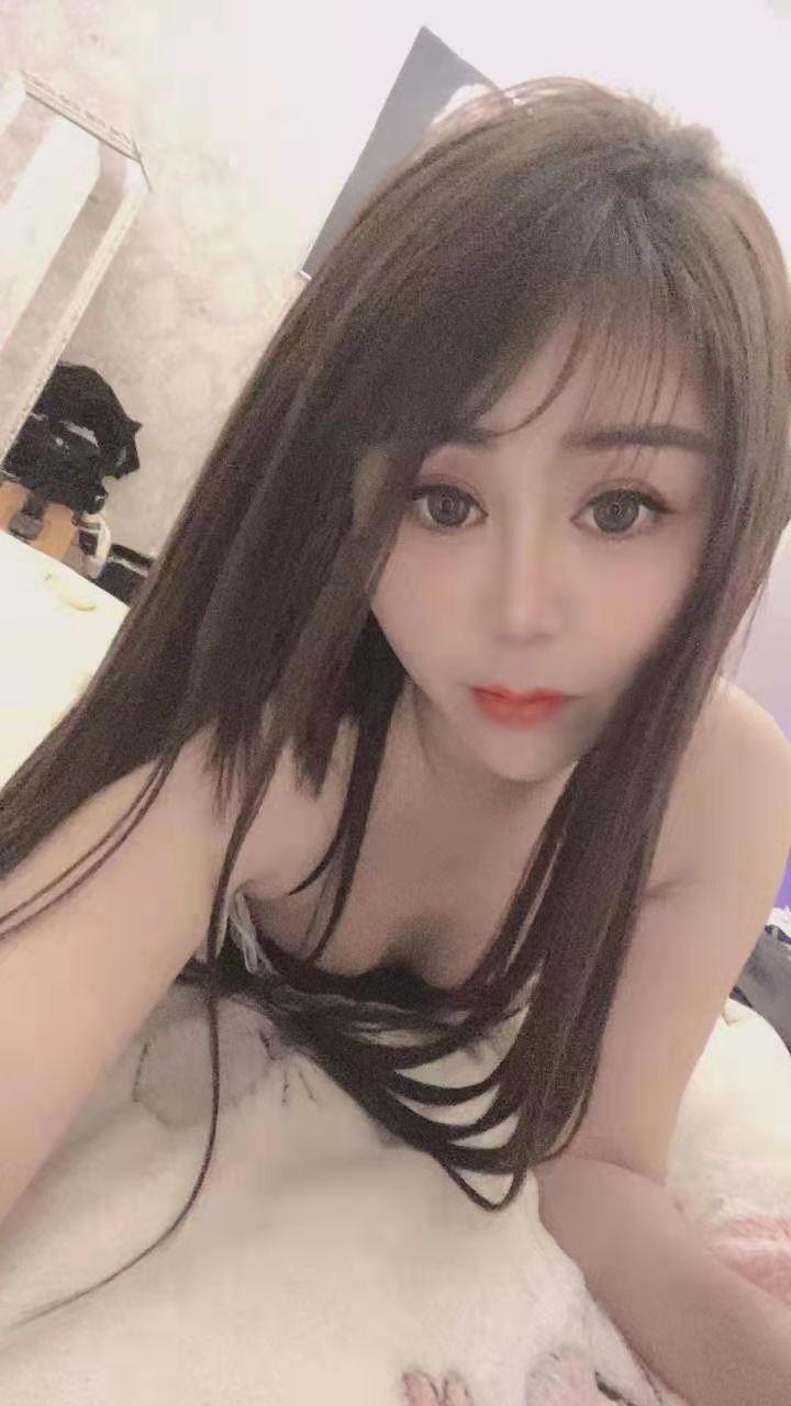 态度温柔的欣怡 第1张