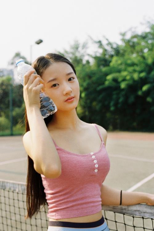 十九岁的文艺女美院小学妹,一骚起来真是叫人受不了~, 第1张
