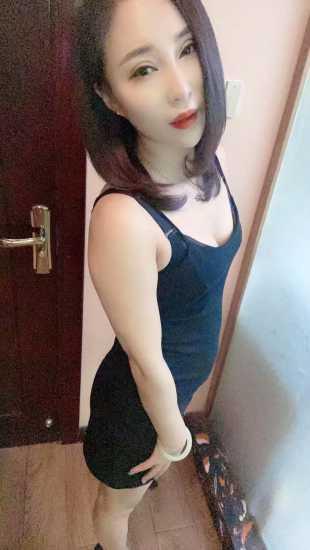 享受极品荡女,妩媚风流,床技一级棒,尺度大不机车 第2张