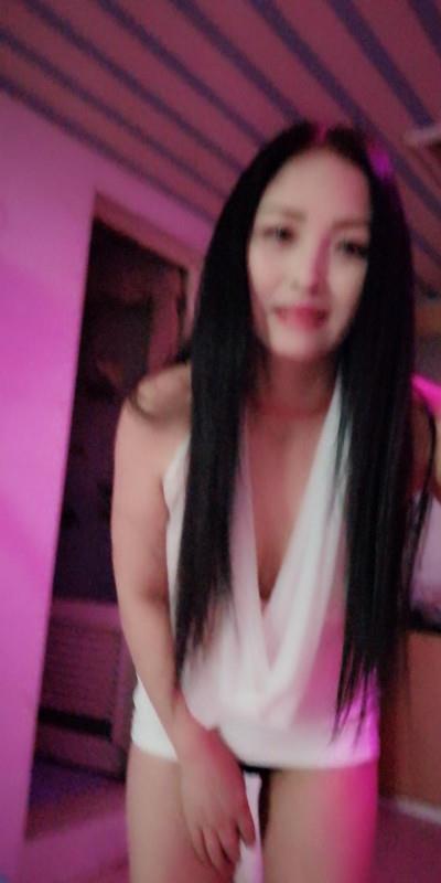 带孩子少妇 第1张