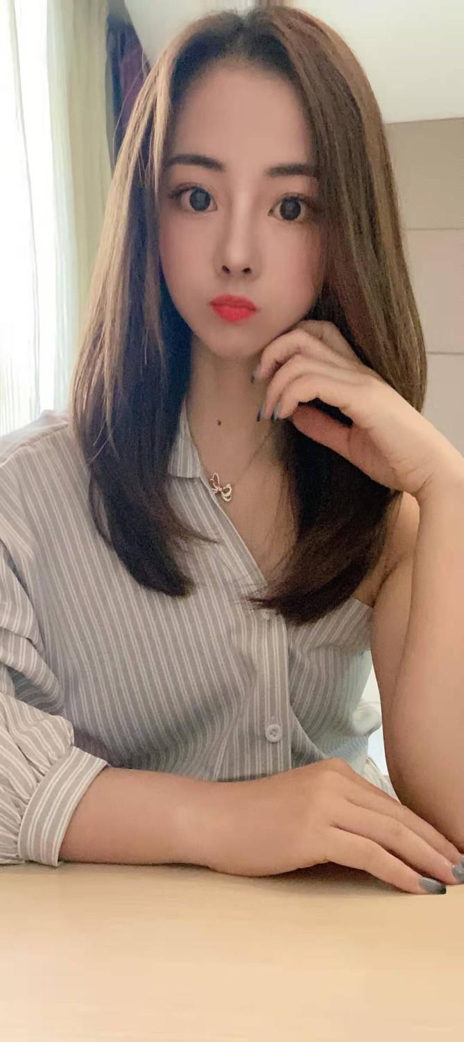 下沙肤白美女冰欣 第1张