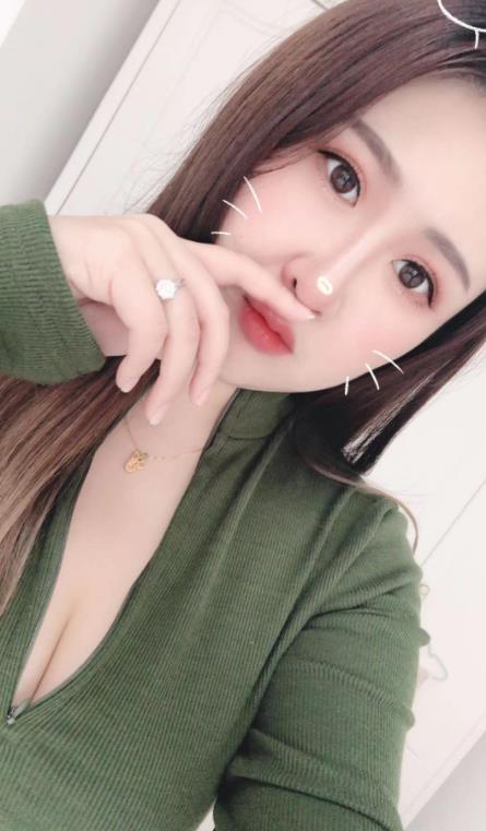 丰满东北妹子 第2张