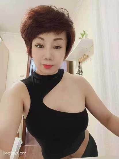 身材不错大活小活都有的东北大姐 第2张
