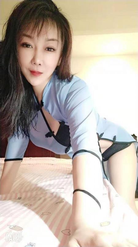 龙岗格格颜值少妇 第2张