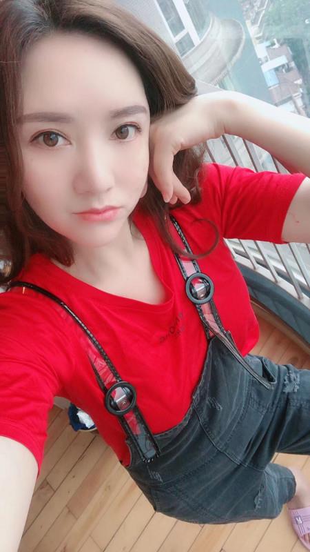 美骚妇需求很大 第1张