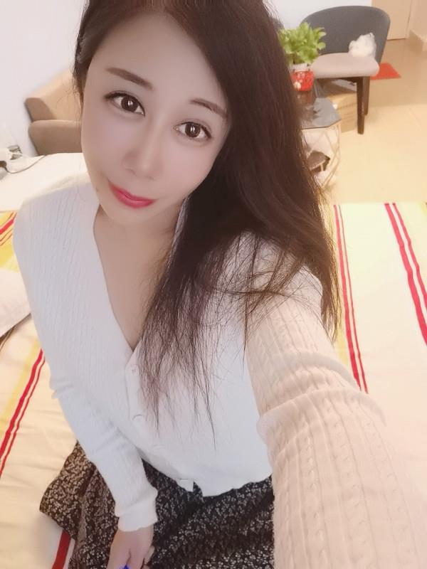 服务型美女菲菲 第1张
