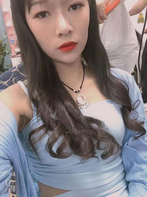 白虎妞 第2张