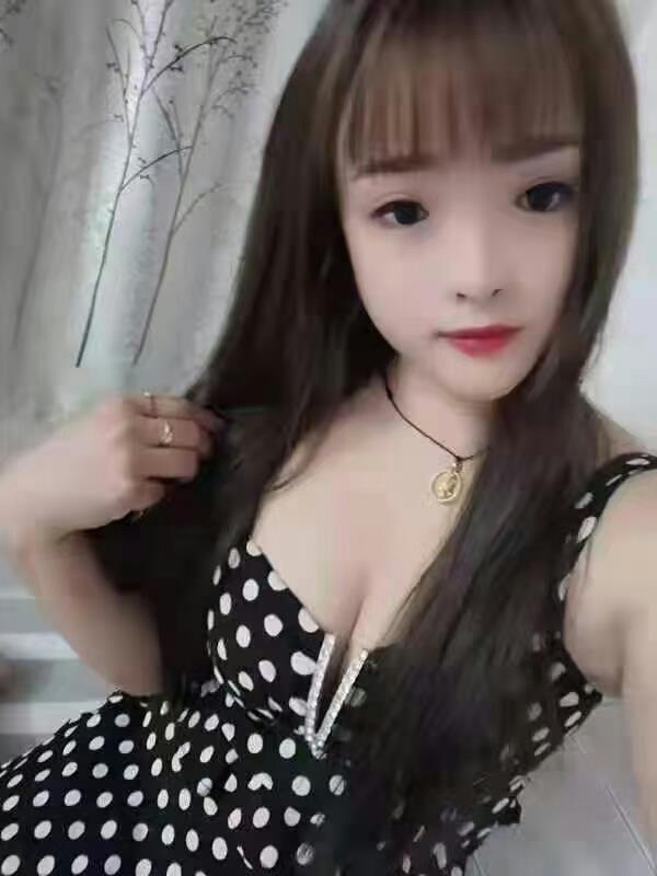 大奶妹子 第1张
