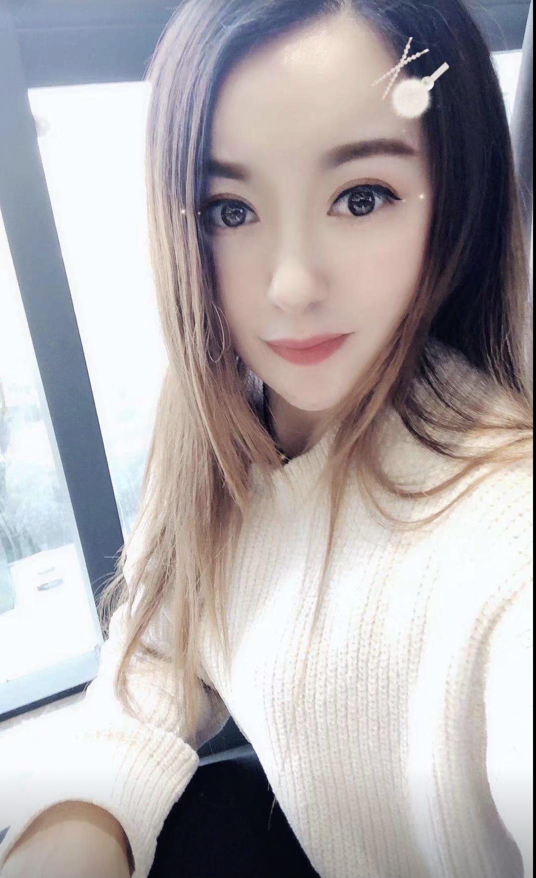 性价比极高的漂亮妹妹 第1张
