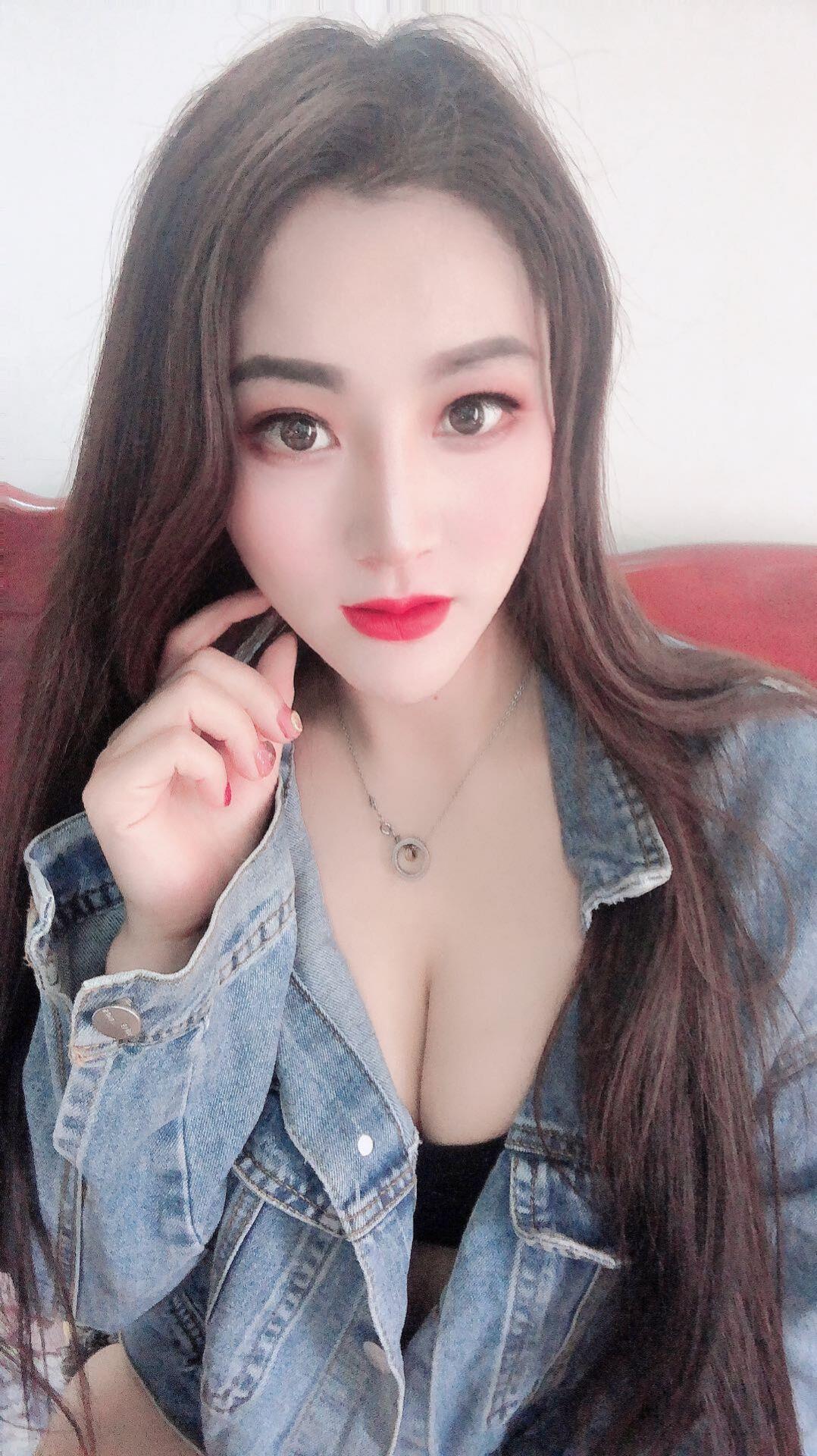 艳舞包臂裙黑丝后入，服务好，很爽 第2张