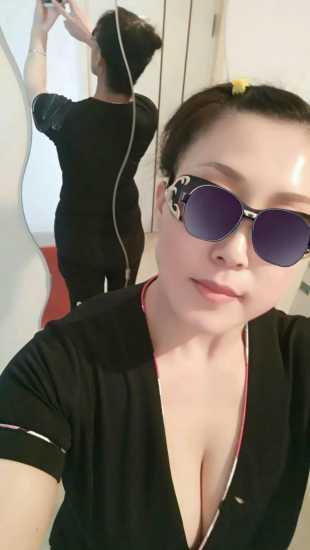 还是喜欢玩性价比高的丰乳肥臀的熟女,泻火专业 第2张