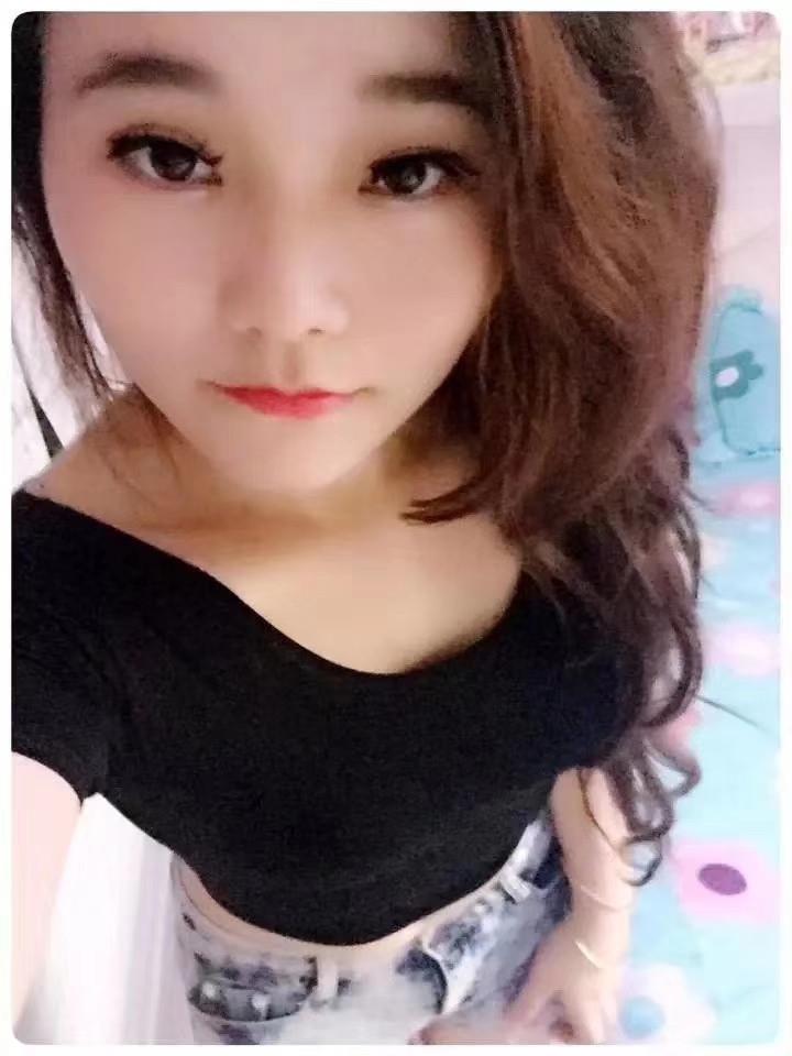 赤峰小妹颜值身材可以 第1张