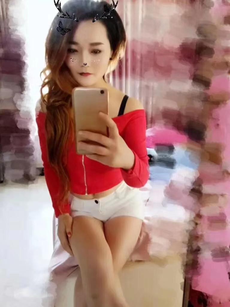 赤峰小妹颜值身材可以 第2张