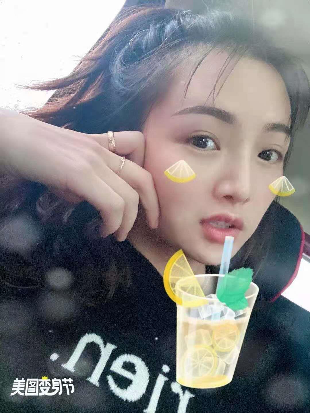 闵行小姐姐 第1张